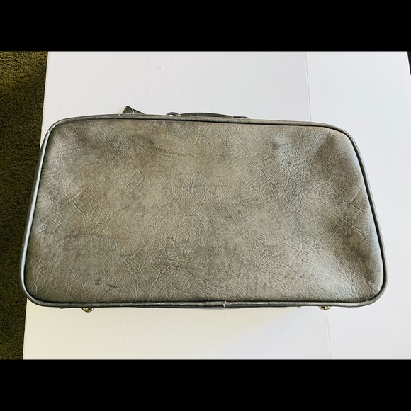 Samsonite Vintage Gray Soft Leather Luggage - Retro Suitcase 22” X 8” X 12” - Picture 5 of 8